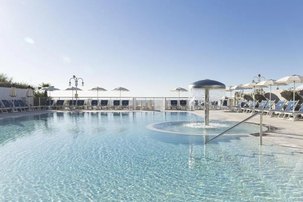 Pool, Hotel Cambridge, Venice