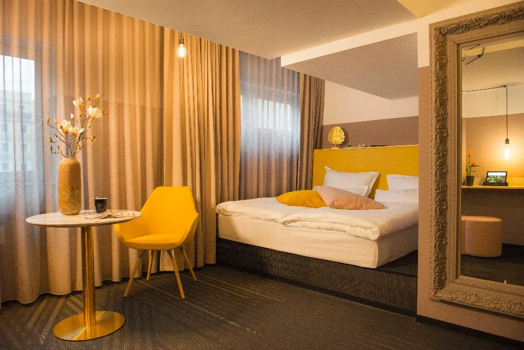DOUBLE STANDARD Room, Hotel Neuer Fritz Berlin, Berlin
