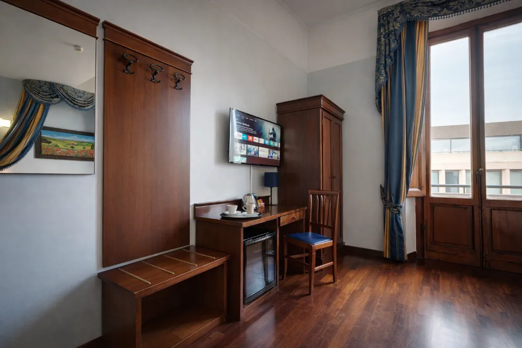 DOUBLE SUPERIOR Room, Palazzo Vecchio, Florence