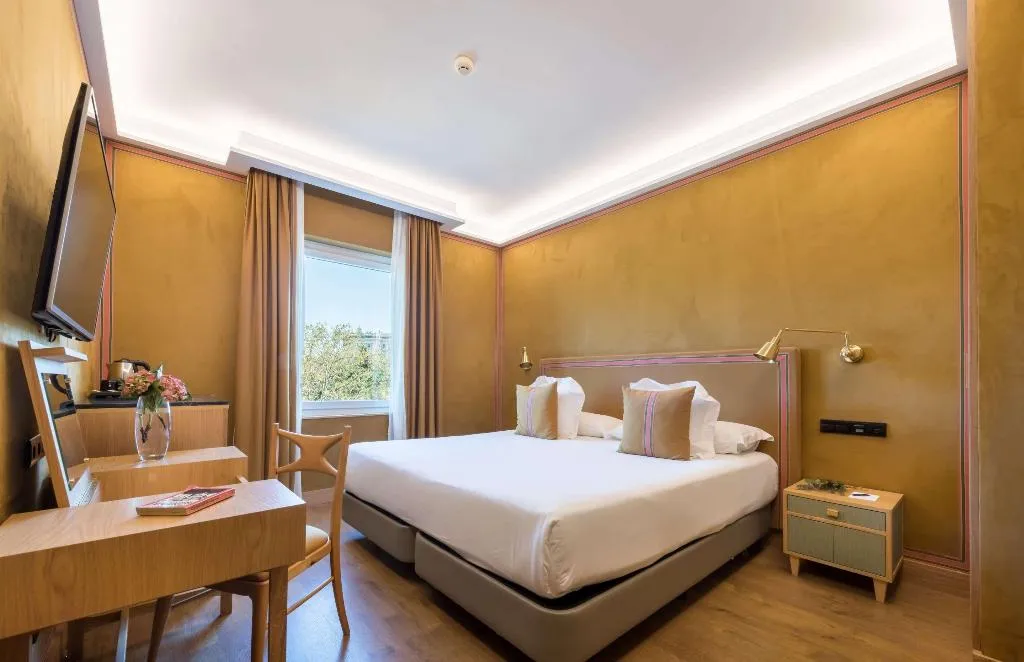 Room, Principe Pio, Madrid