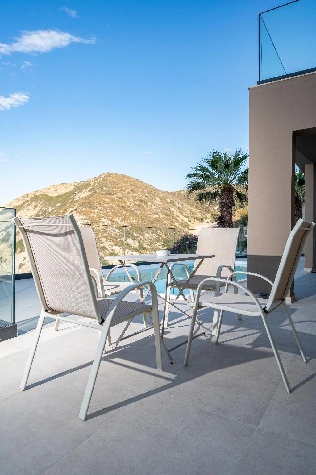 FAMILY ROOM SEA VIEW Room, Athina Palace, Crete