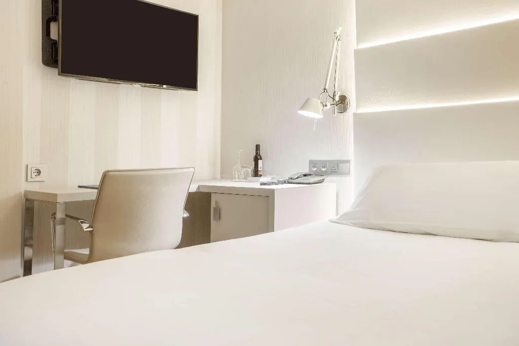 SINGLE STANDARD Room, NH Madrid Balboa, Madrid