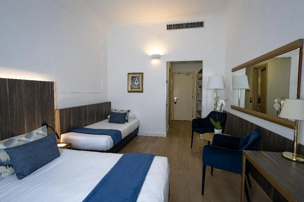 TRIPLE STANDARD Room, Grand Hotel Tiberio, Rome
