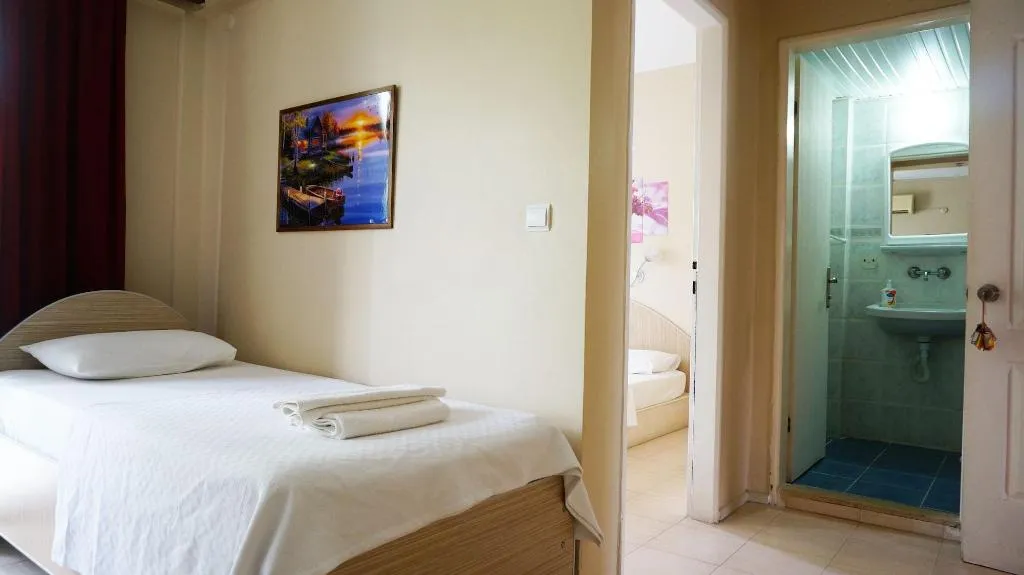 Room, Marigold Apart, Izmir