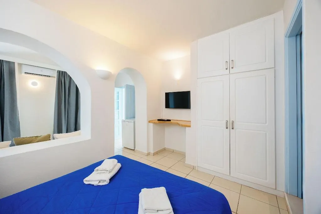 Room, Kastro Suites, Santorini