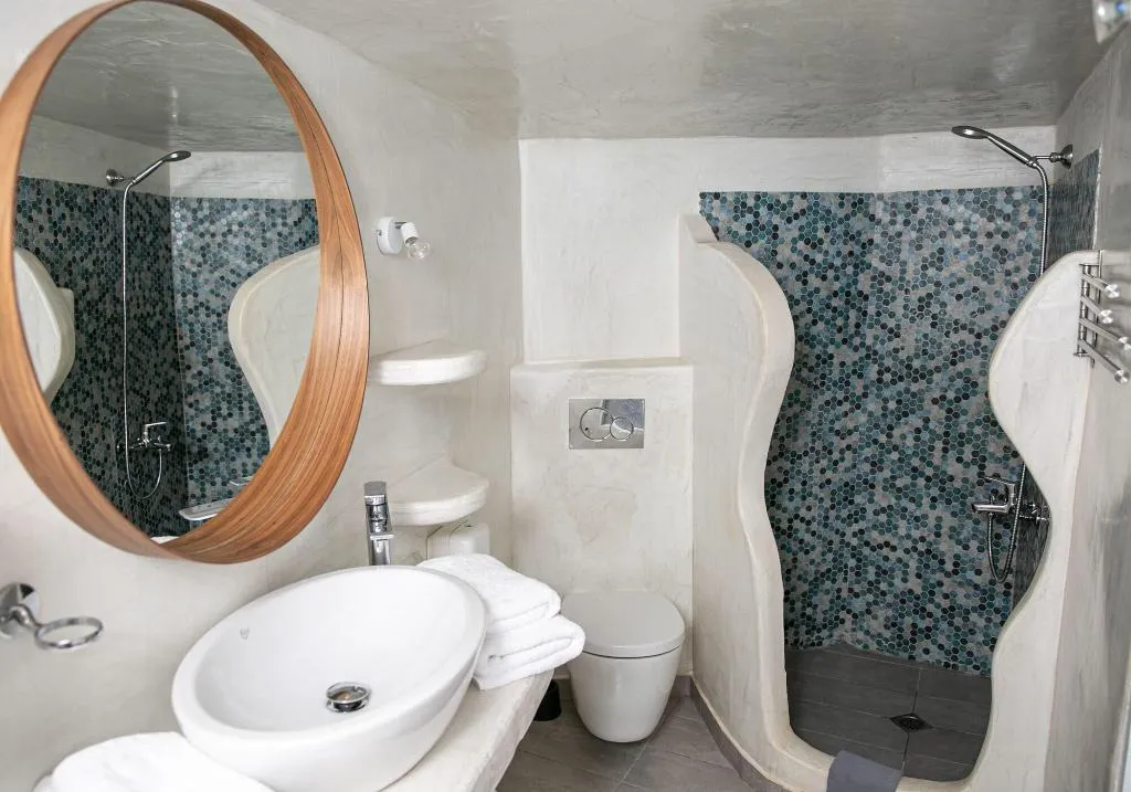Room, Vogue Suites, Santorini
