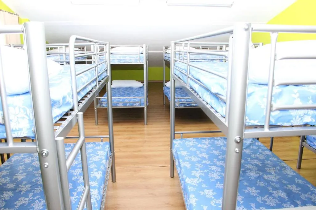 Room, Hostel & Gym Relise, Menorca