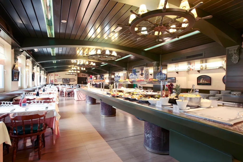 Restaurant, Hotel Roses Platja, Costa Brava