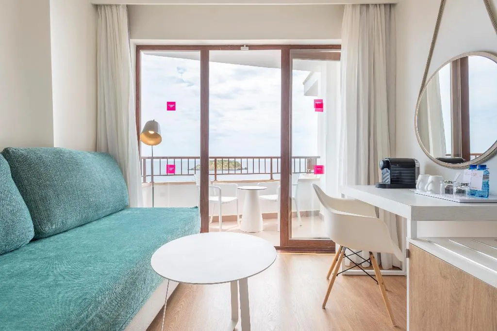 TRIPLE DELUXE SEA VIEW Room, Leonardo Royal & Suites hotel Ibiza Santa Eulalia, Ibiza