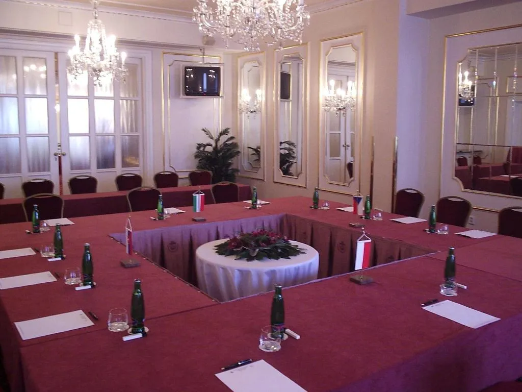 Conferences, Ambassador Zlata Husa, Prague