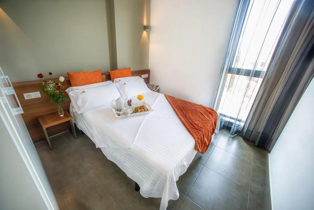 APARTMENT STANDARD Room, Ona Living Barcelona, Barcelona