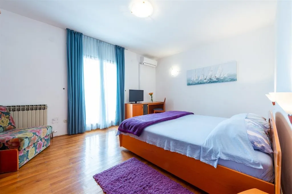 APARTMENT FOUR BEDROOMS Room, Villa Ratac, Dubrovnik