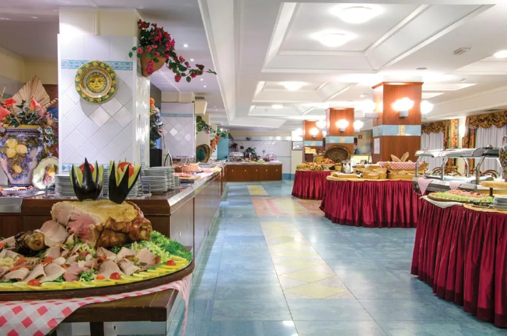 Restaurant, Caesar Palace, Catania