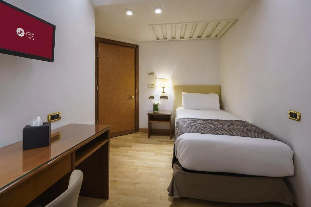 SINGLE EXECUTIVE Room, Exe Majestic, Naples