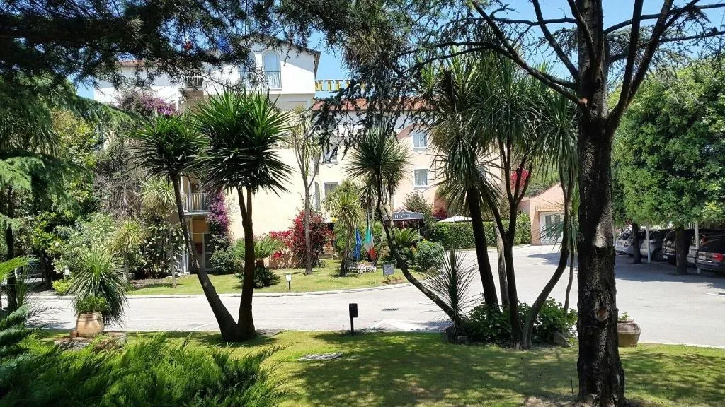 General view, Hotel Mediterraneo, Naples