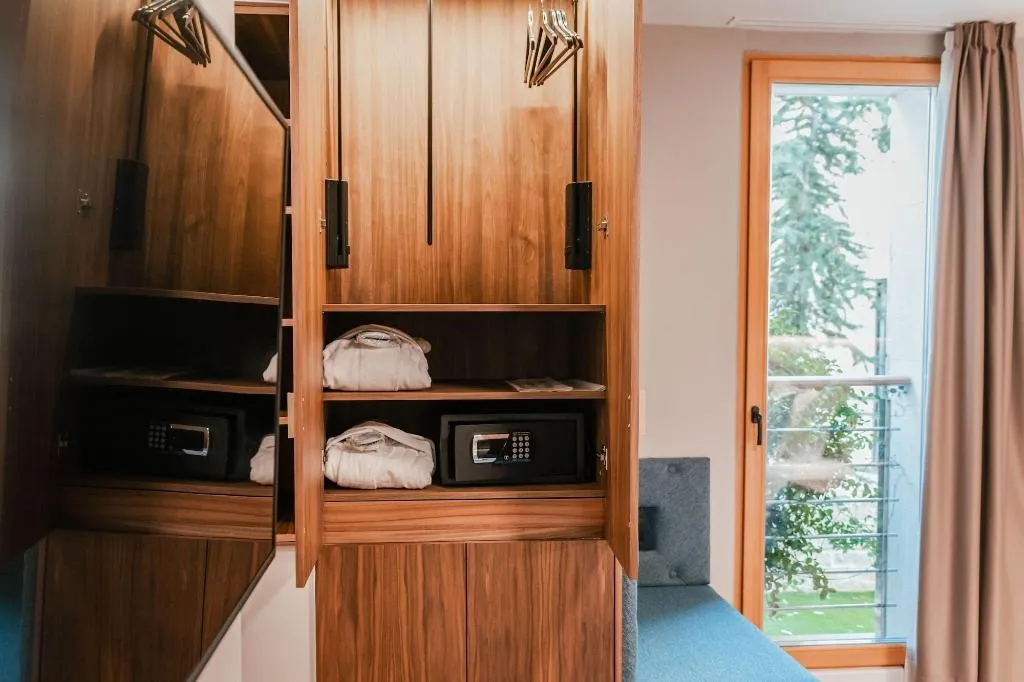 Room, Armerun Heritage Hotel & Residences, Split