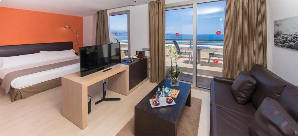 JUNIOR SUITE SEA VIEW Room, Hotel Cristina by Tigotan Las Palmas, Gran Canaria