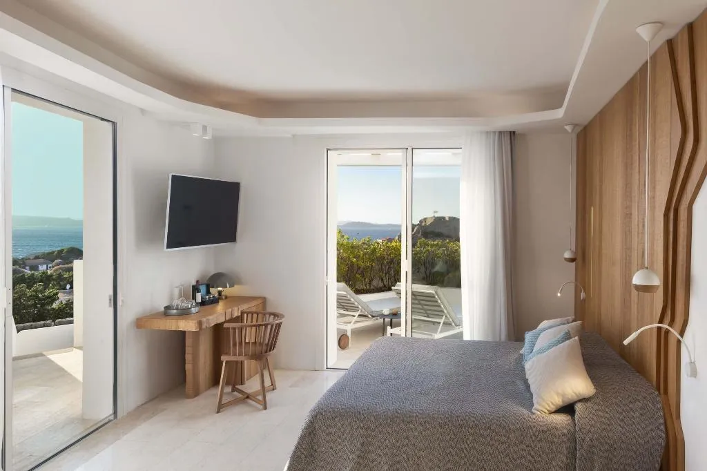 SUITE SEA VIEW CAPACITY 2 Room, Grand Relais dei Nuraghi, Olbia