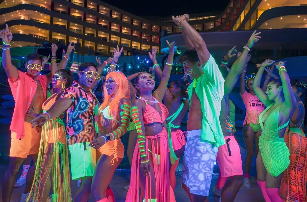 Sports and Entertainment, Temptation Cancun Resort, Cancun Area