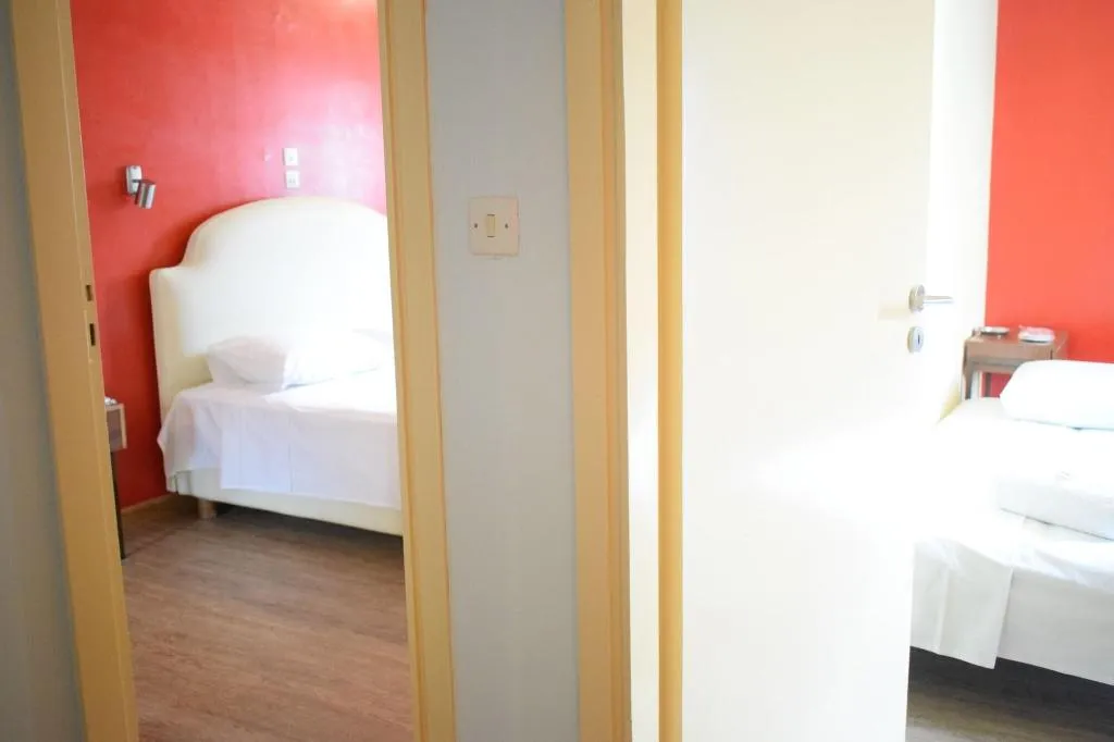 Room, The Q Hotel, Athens