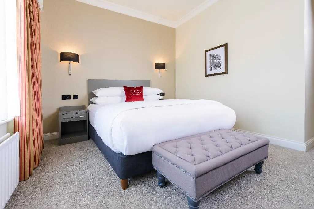 Room, The Metropole Hotel Cork, Cork