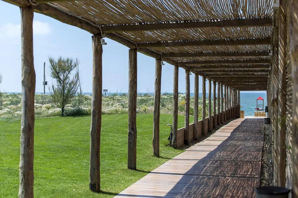 Pool, Cumeja Beach Club & Hotel, Naples