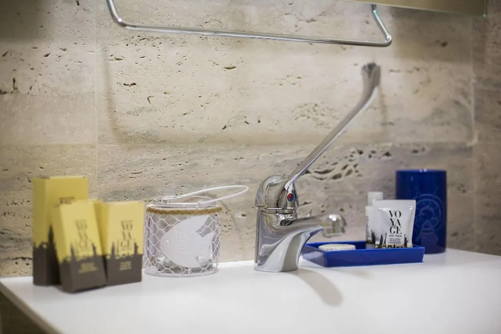 Room, Household - Settembrini 17, Milan