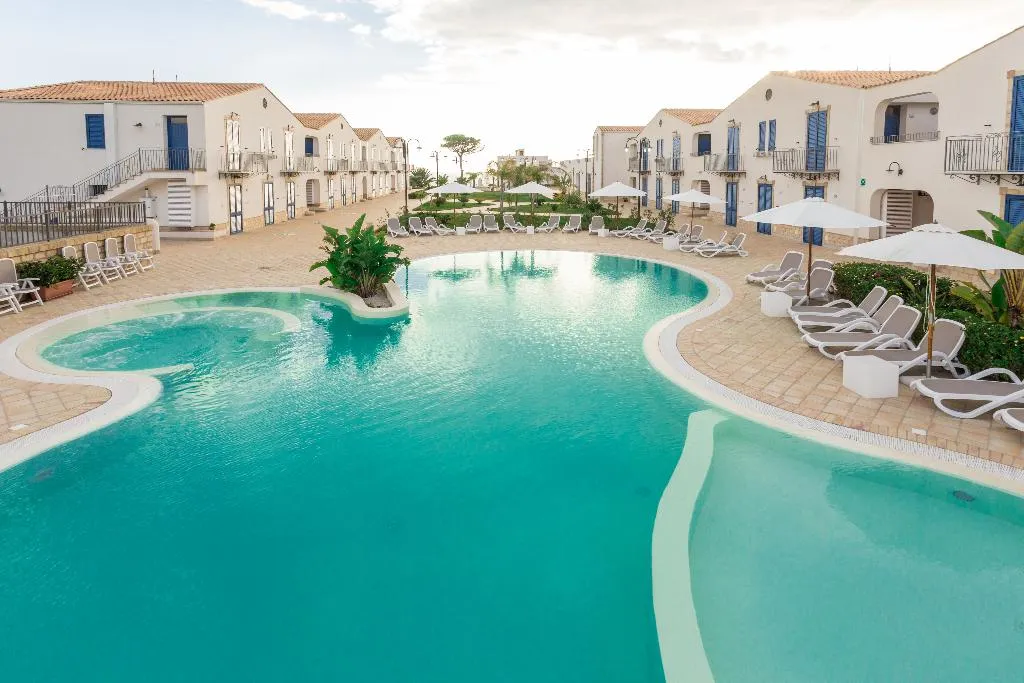 Pool, Scala Dei Turchi Resort, Catania