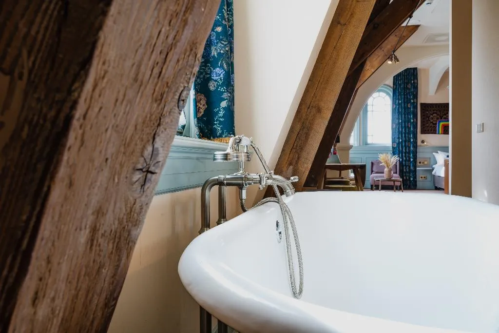 SUITE KING SIZE BED Room, Hotel Mercier, Amsterdam
