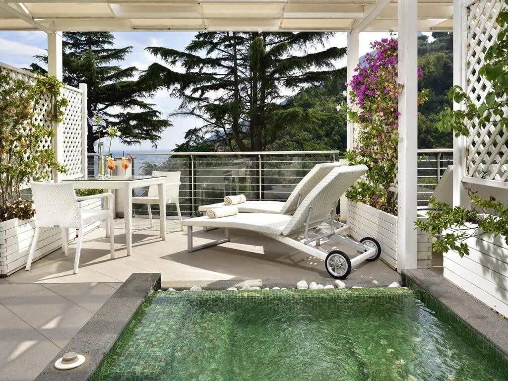 JUNIOR SUITE WITH JACUZZI Room, Relais Paradiso, Naples