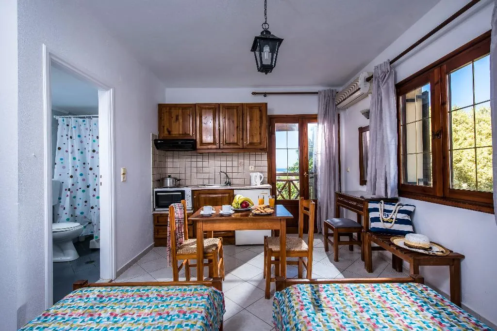 STUDIO GARDEN VIEW Room, Rena Apartments, Crete