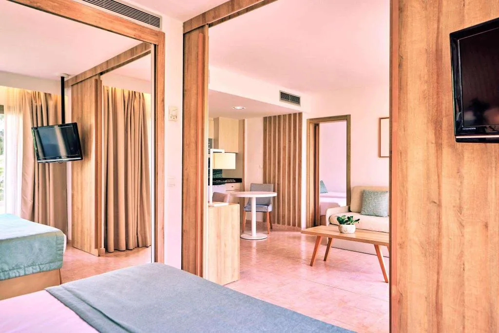 Room, Zafiro Palmanova, Majorca