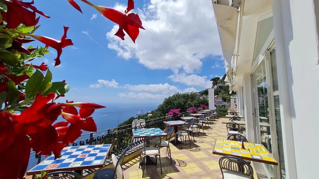 DOUBLE SEA VIEW Room, Albergo Diffuso Bacco Furore, Naples