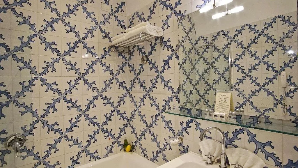 Room, Grand Hotel Aminta, Naples