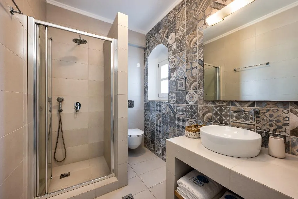 VILLA THREE BEDROOMS WITH PRIVATE POOL Room, Sienna Eco Resort, Santorini