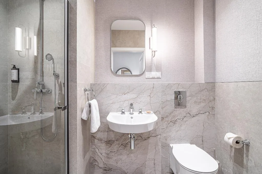 APARTMENT CAPACITY 4 ONE BEDROOM Room, Venetian House Market Square Aparthotel, Krakow