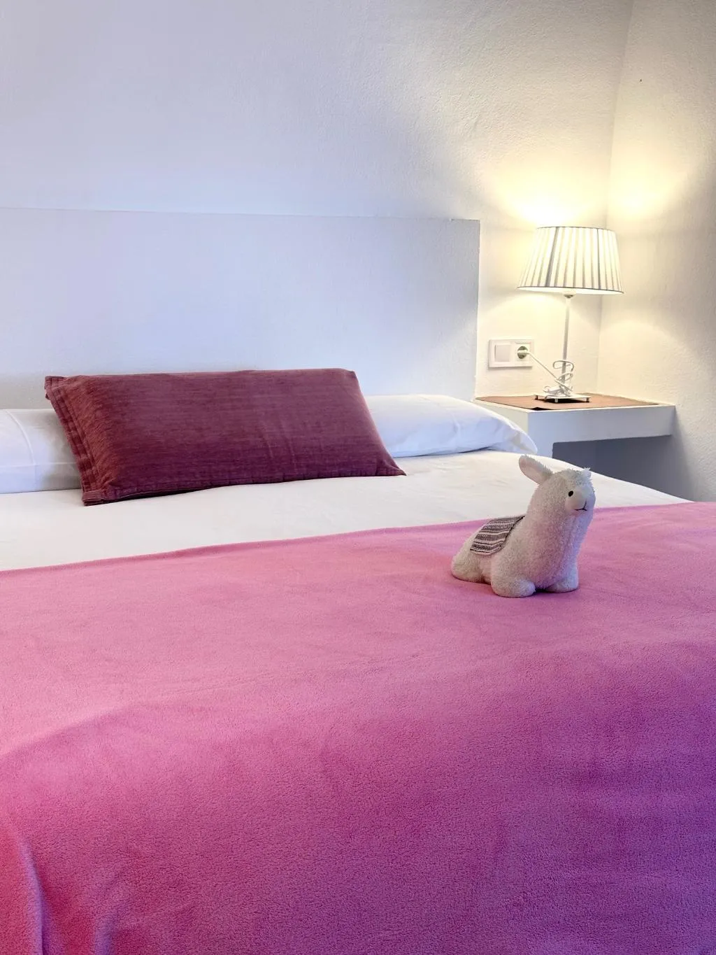 TRIPLE DELUXE KING BED Room, Starbal, Menorca