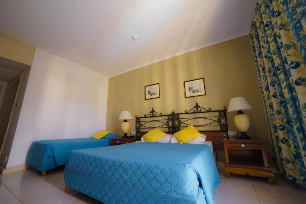 TRIPLE STANDARD Room, Topaz Hotel, Malta