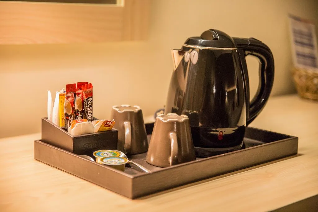 Room, Saffron Boutique Hotel, Dubai