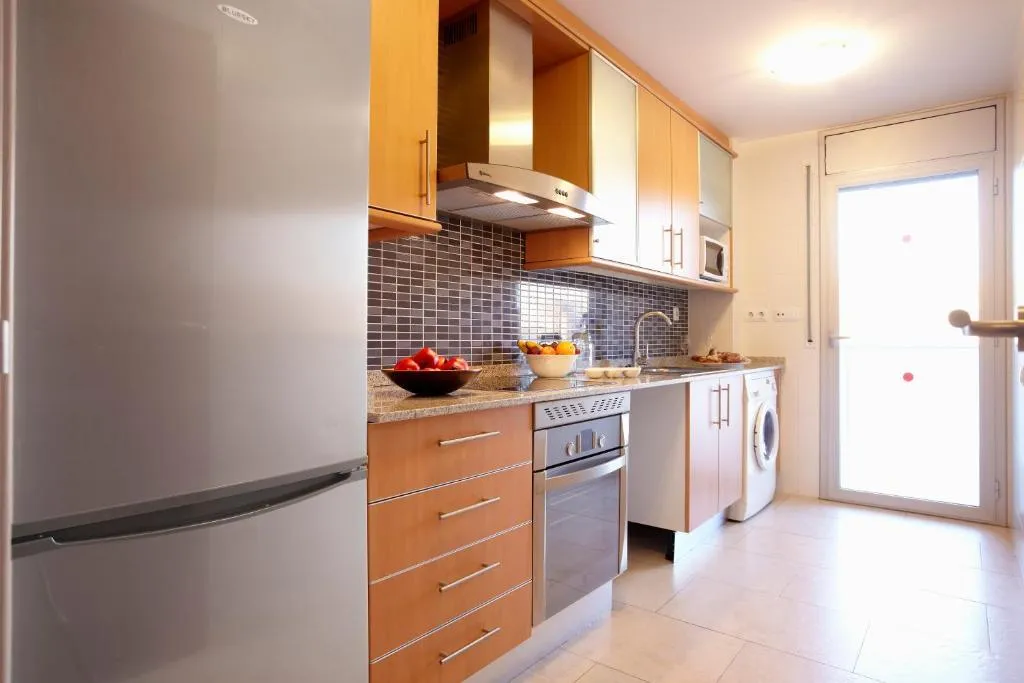 APARTMENT CAPACITY 7 THREE BEDROOMS Room, Aqquaria Suites Ibersol, Costa Dorada