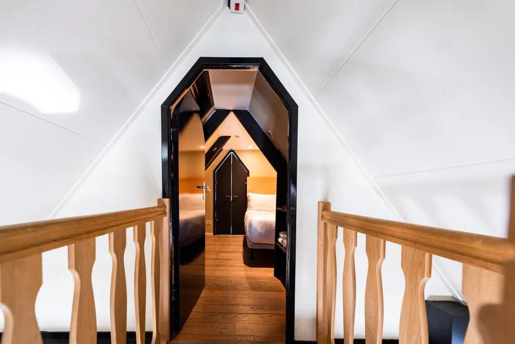 DOUBLE KING SIZE BED Room, Catalonia Vondel Amsterdam, Amsterdam