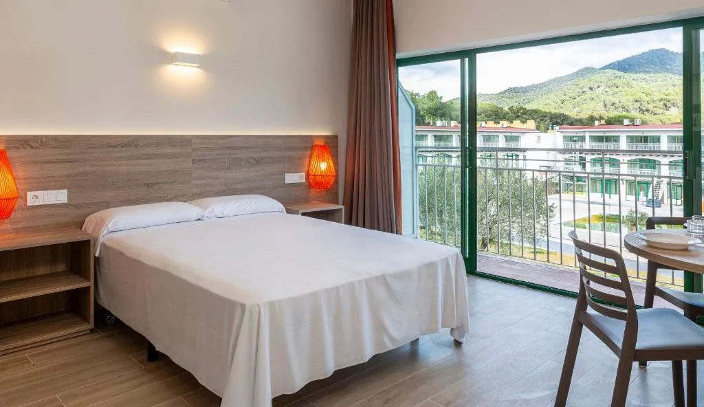 APARTMENT CAPACITY 3 Room, Medplaya Sant Eloi, Costa Brava