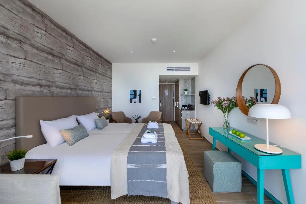 Double or Twin DELUXE PREMIUM Room, Leonardo Plaza Cypria Maris Beach Hotel & Spa, Cyprus