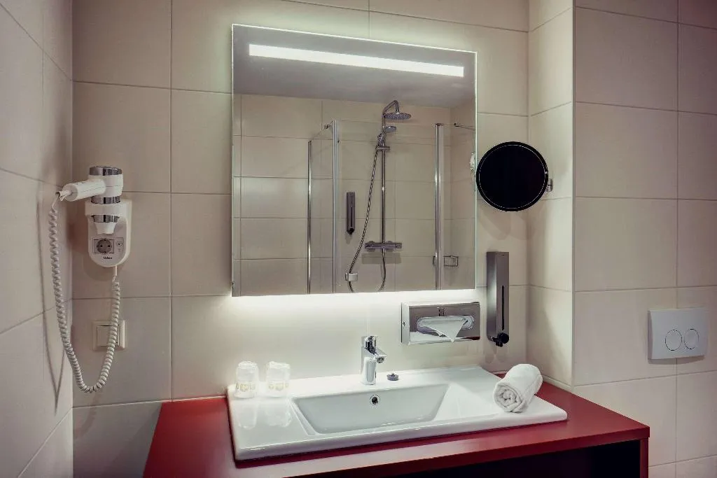 Room COMFORT Room, Amedia Amsterdam Airport Trademark by Wyndham, Amsterdam
