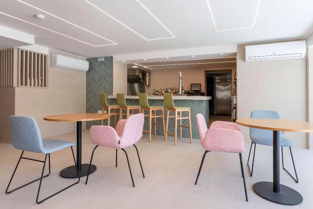 Restaurant, Halley Hotel & Apartments Affiliated by Meliá, Costa Blanca