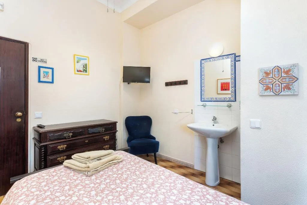 Room, Pension Bicuar, Algarve