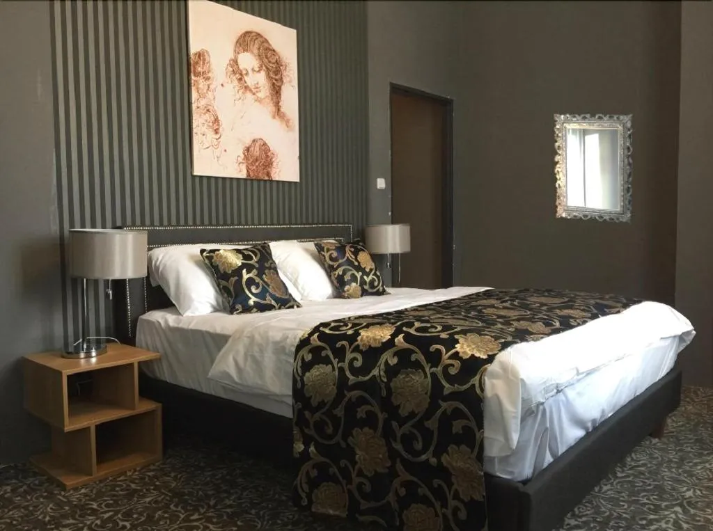 Room, Davinci, Prague