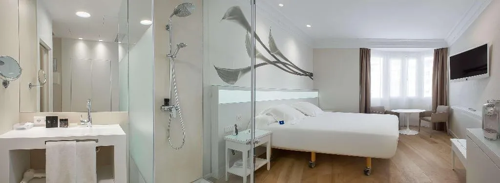 Room, Melia Plaza, Valencia