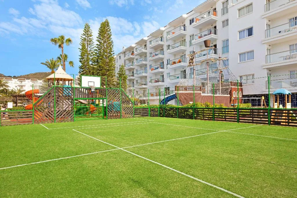 Sports and Entertainment, Viva Sunrise, Majorca