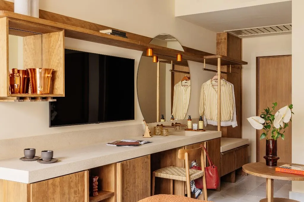Double or Twin THREE BEDROOMS Room, ME Málaga, Costa Del Sol